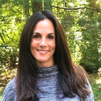 Headshot of Gayle Schreiber