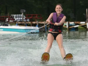 ghows DA f6ecdd52 8654 4d32 8031 15783defbe28 aa15552f